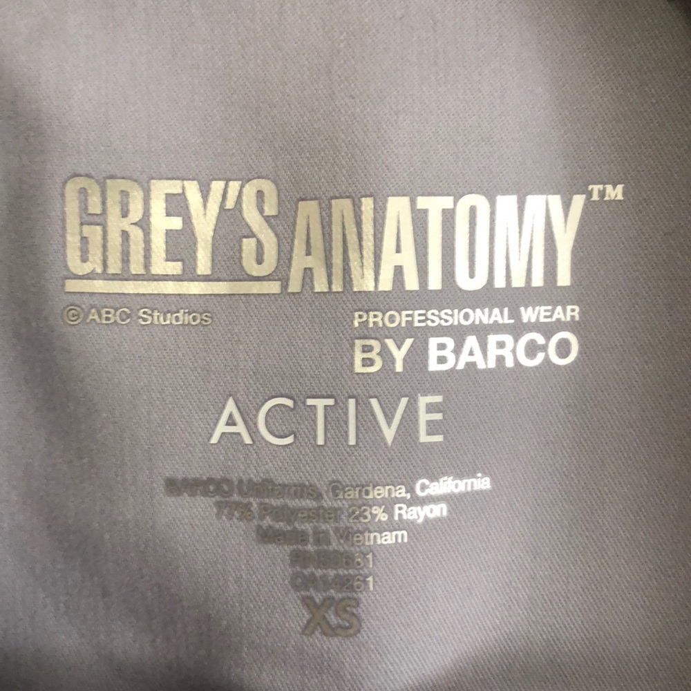 Scrub Top - Picture 3 of 5